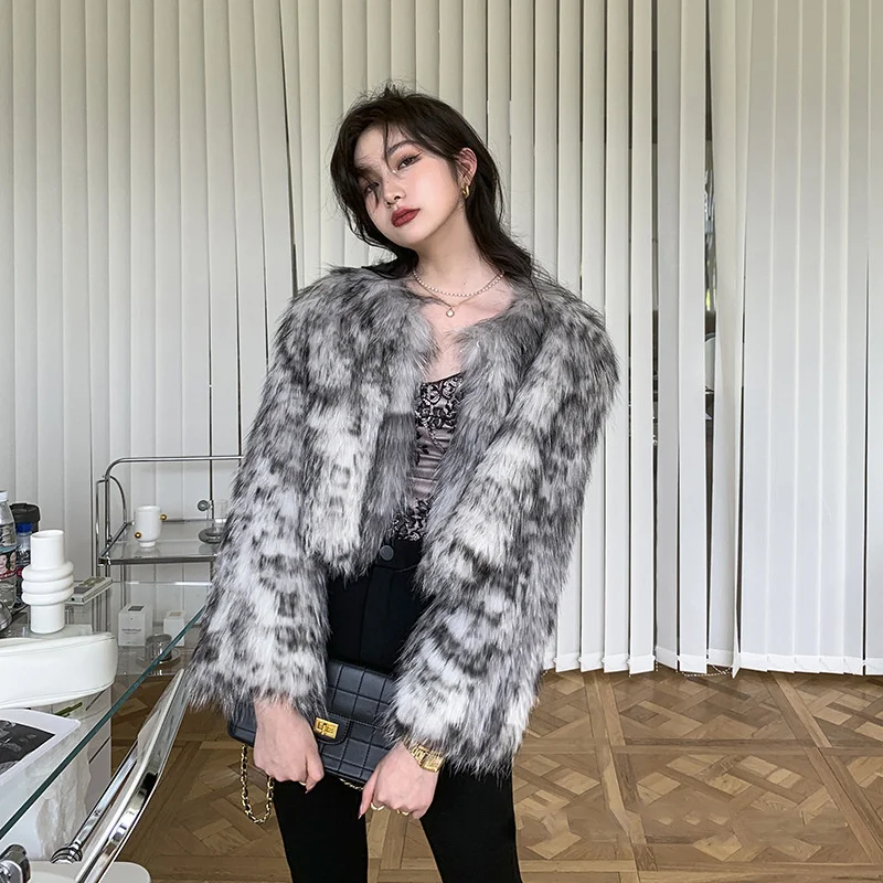 

Женское зимнее короткое пальто с круглым вырезом, контрастных цветов