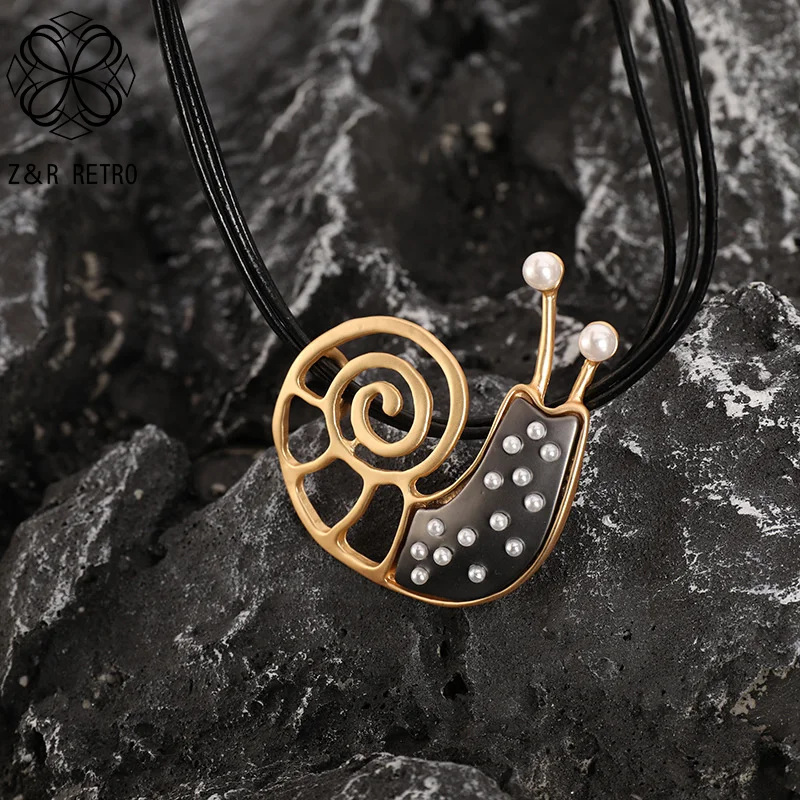 Gold Color Snail Suspension Pendants Chokers Necklace for