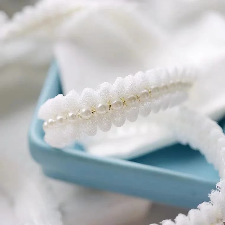 Description Picture 4 of item2cm Wide White Mesh Pleated Fabric Shiny Beads Tassel Lace Trim Collar Ribbon Wedding Dress DIY Applique Decoration