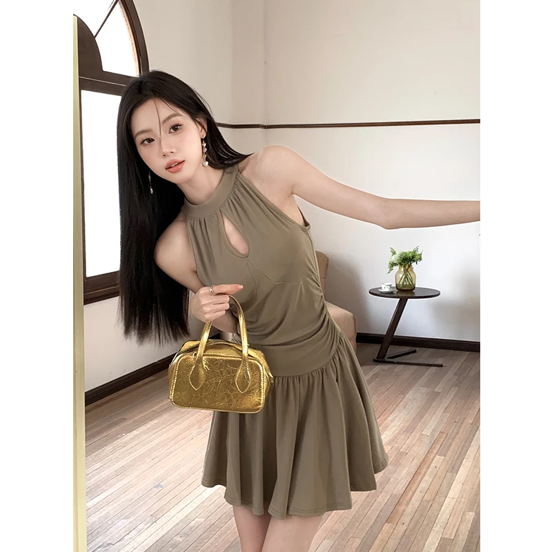 

Женское цельнокроеное корейское платье, Новинка лета 2024, однотонные трикотажные платья во французском стиле без рукавов с оборками и круглым вырезом, серые, зеленые, черные платья