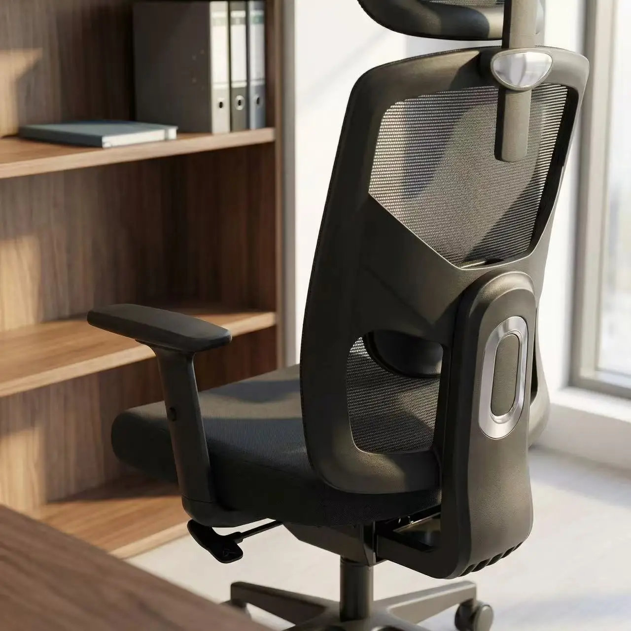 HAUSPROFI Ergonomischer Bürostuhl mit Netzrücken - Höhenverstellbar, Kopfstütze & Lendenwirbelstütze - Hochklappbare Armlehnen, 360° Drehbar ° Schwenkbare Räder – Detail 6