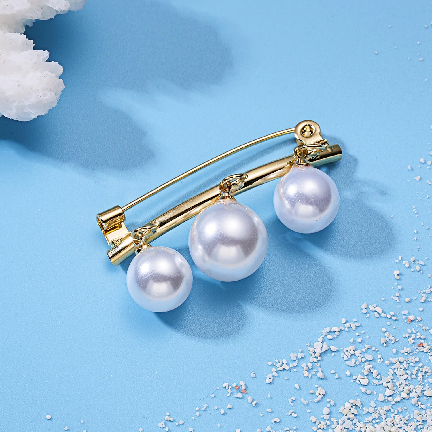 Pearls Brooch Pins for Women Fixed Straps Charm Safe Pin Clothing Clip Badge