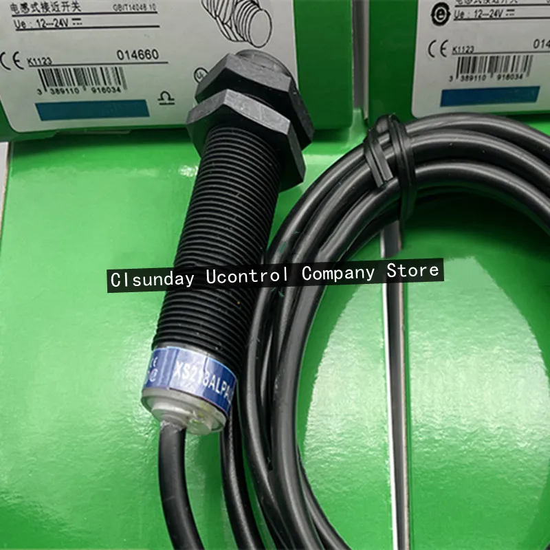 

2PCS New proximity switch XS908R4PAM12