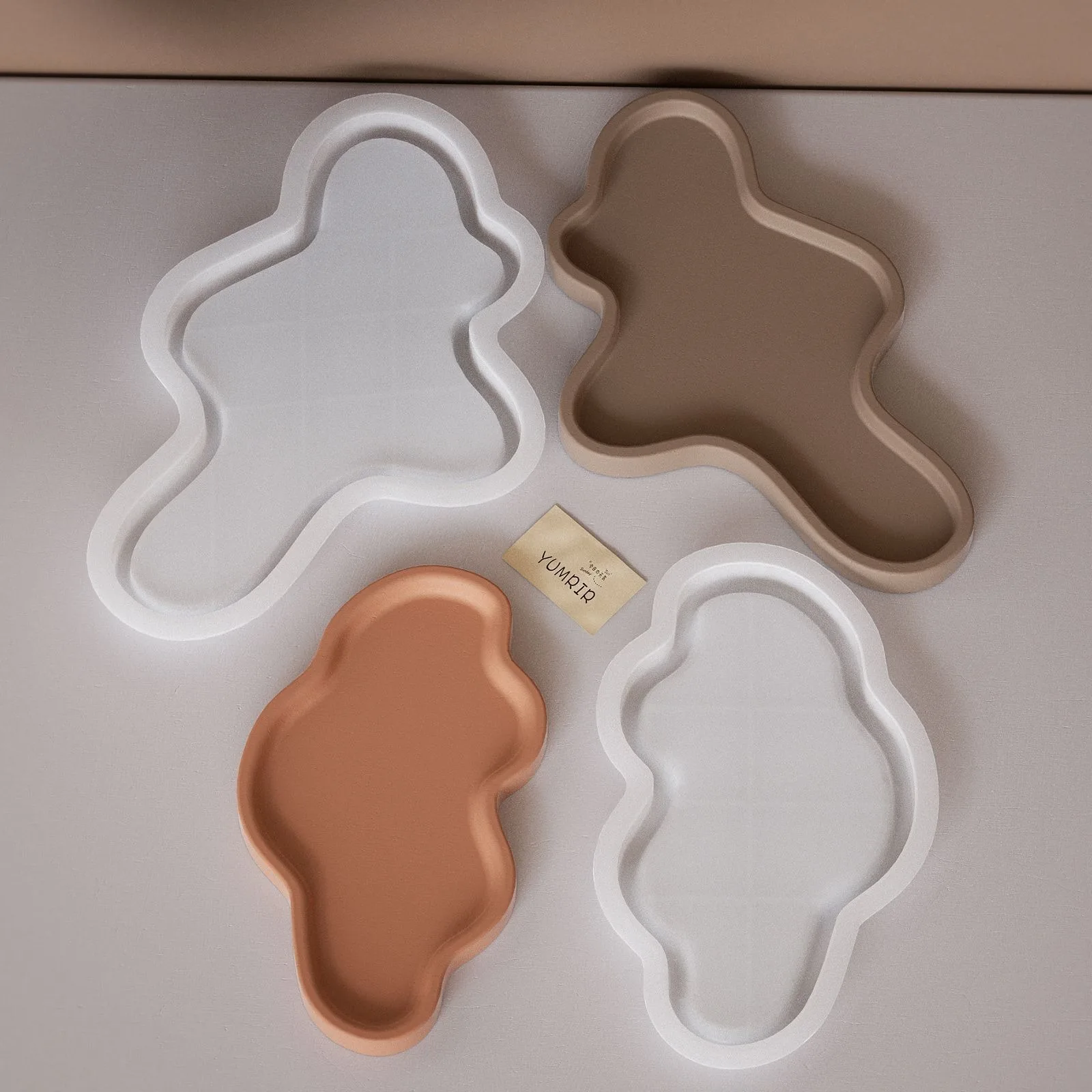 Description Picture 5 of itemCoaster Silicone Mold Irregular Shape Geometry Cloud Storage Tray Mould DIY Handmade Gypsum Concrete Craft Gift Molds Home Decor
