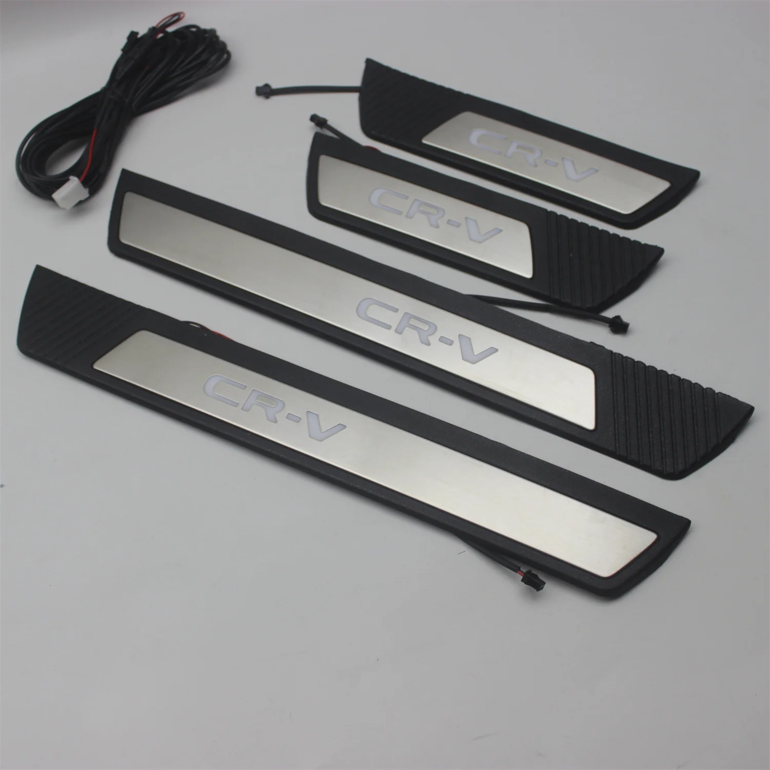 CarStylingStainlessSteelLedDoorSillScuffPlateGuardSillsProtectorTrimForHondaCRV.jpg