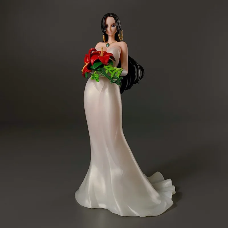 

One Piece Anime Peripheral Model Ornaments, Beautiful Girl, Wedding Dress Queen, Holding Bouquet Figure, Boys Collection Gift