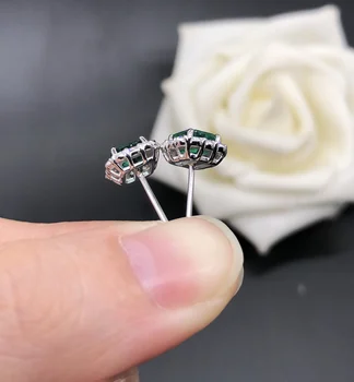 Pure White Gold AU750 Women Earrings 0.5CT/Piece Emerald Gemstone Engagement Stud Earrings Beautiful Anniversary Party Jewelry 4