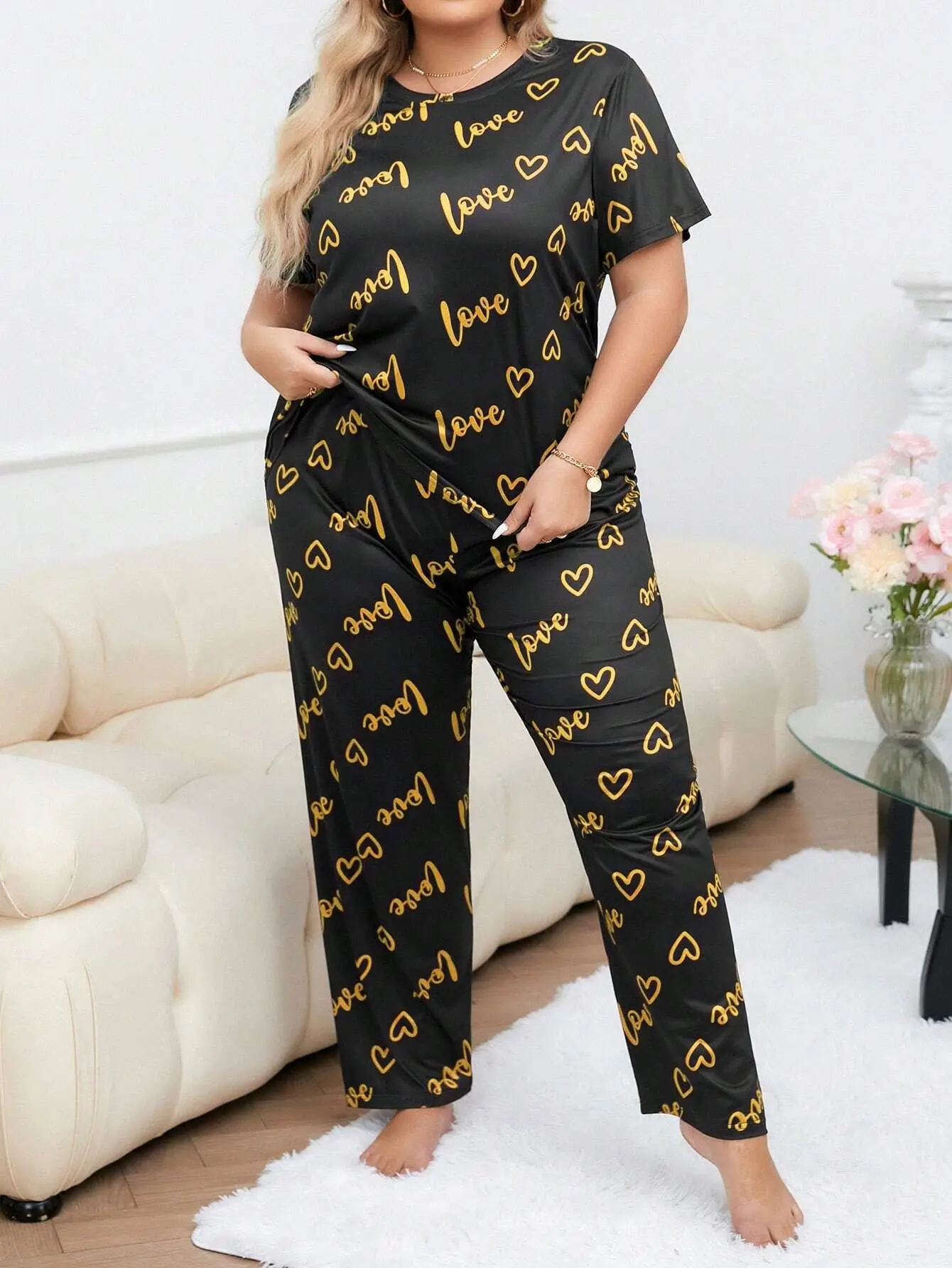 Women's Plus Size Sleepwear Heart Letters Print Pajama Set Casual Short-Sleeve Top and Pants Comfortable Relaxed Fit Loungewear