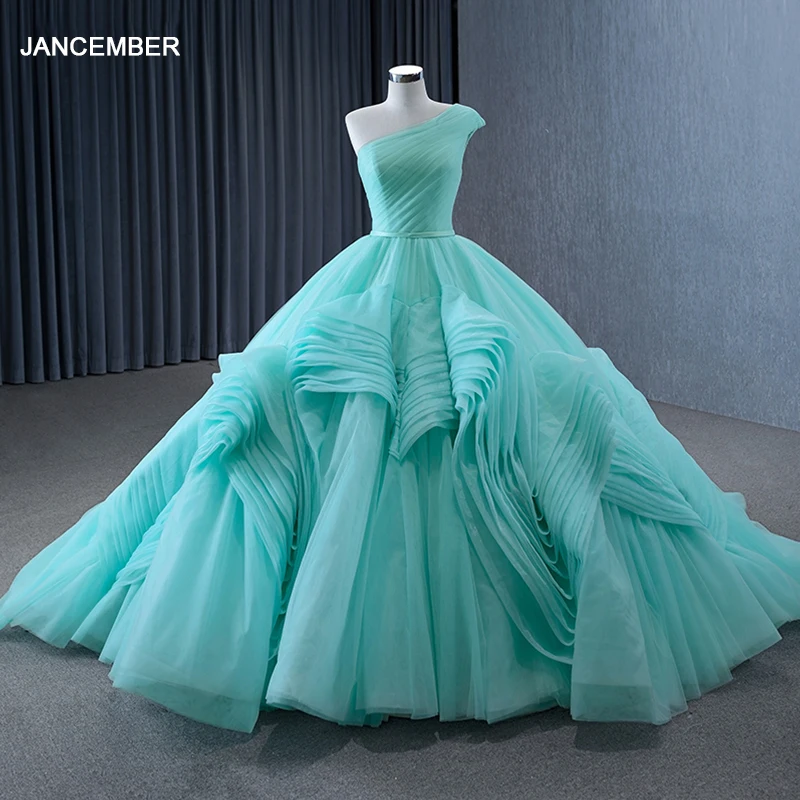 Женское бальное платье без рукавов с одним плечом