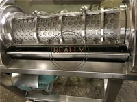 Commercial Apple Spiral Crusher Juicer Extractor Fruits Production Line Processing Machine with Wheels Cold Press for Orange 2