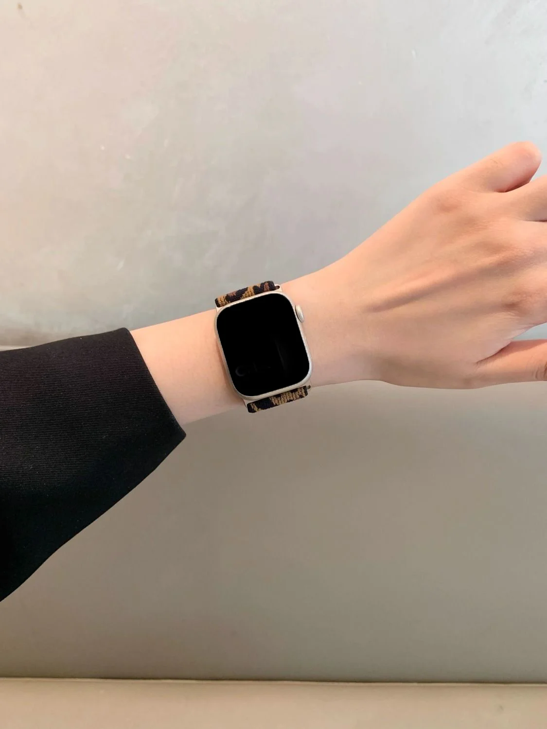รูปสินค้า สร้อยข้อมือยืดหยุ่นสำหรับ Apple Watch หลายขนาด