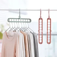 2Pcs/4Pcs Red&Green Multifunctional Foldable Reusable Hanger Storage Rack Nine Hole Plastic Hanger For Household Garments 2