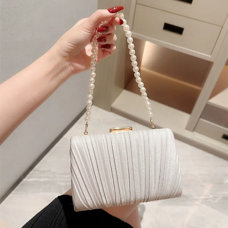 Borsa da Sera in Seta Elegante per Donne, Clutch con Catena di Perle, Borsa a Tracolla di Lusso, Borsetta Femminile per Matrimoni e Feste - immagine 4