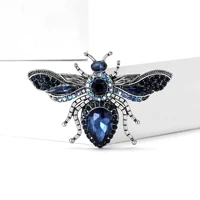 Stylish Rhinestone Bee Brooches for Women Unisex Crystal Glass Insect Pins Event Funny Luxury Gifts New Year Friends Decoration 3