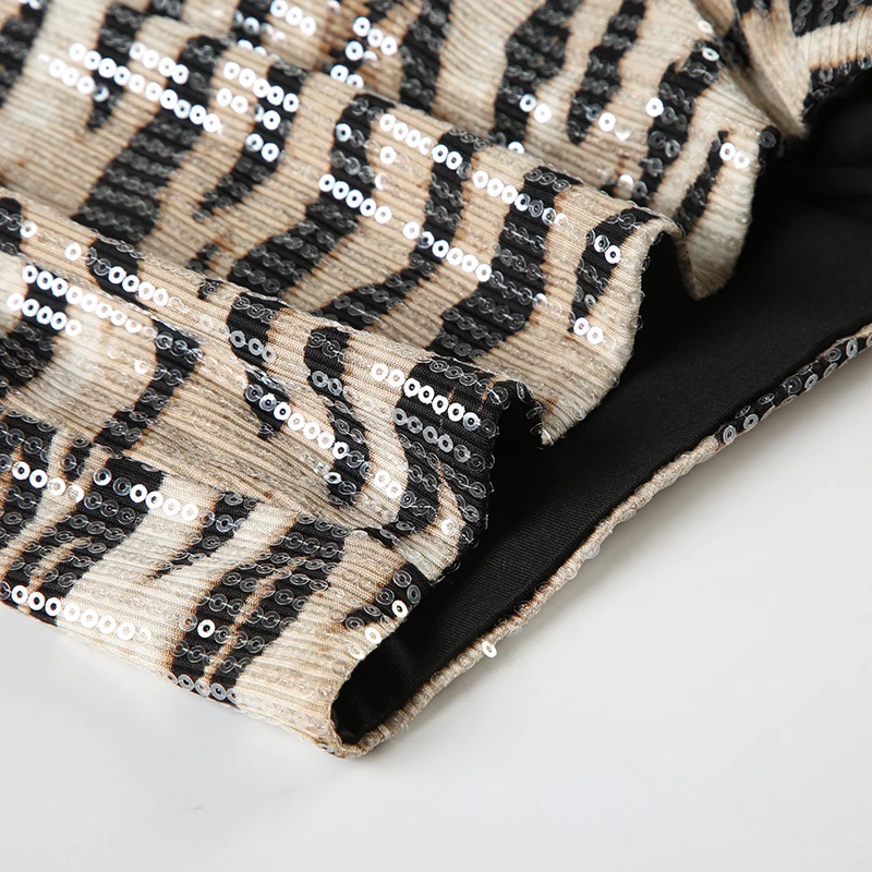 Pantalones cortos sexis con lentejuelas y estampado de leopardo para mujer, modernos y elegantes, estilo urbano.