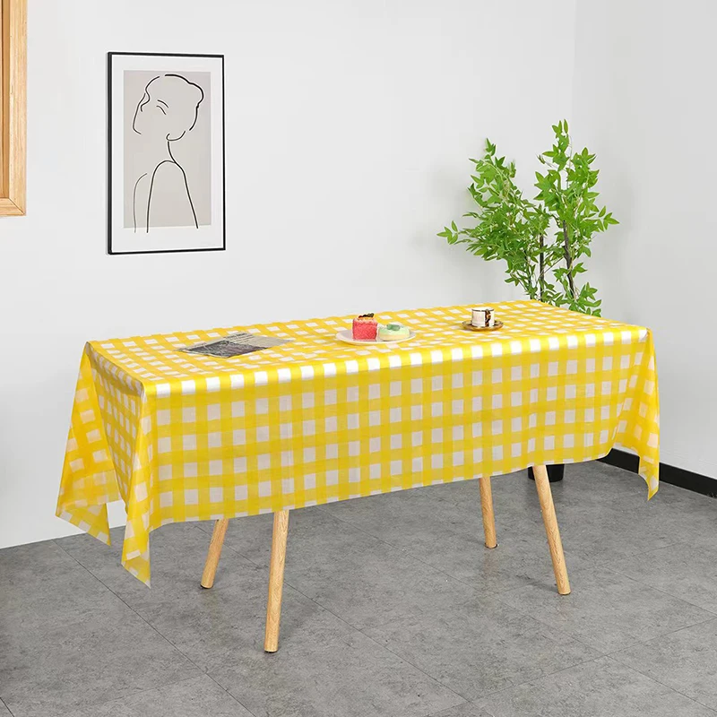 137x274cm Red Black Checkered Disposable Tablecloth Wedding Birthday Party Indoor Outdoor Picnic Plastic Waterproof Tablecloth 4