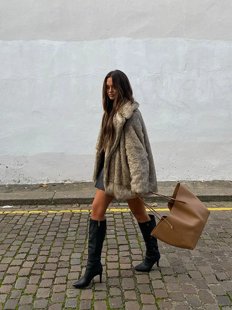 Рисунок 4 - Женское утолщенное теплое пальто