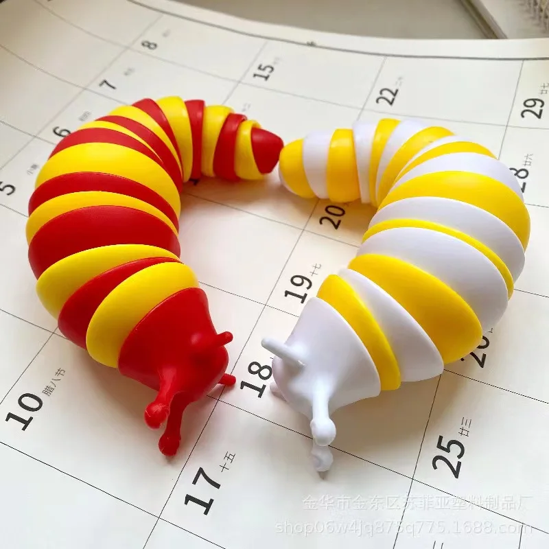 Funny Fidget Slugs Articulated Sensory Slug Toy Realistic Worm Caterpillar Fidget Toys for Kids Adults ADHD Autism Stress Relief