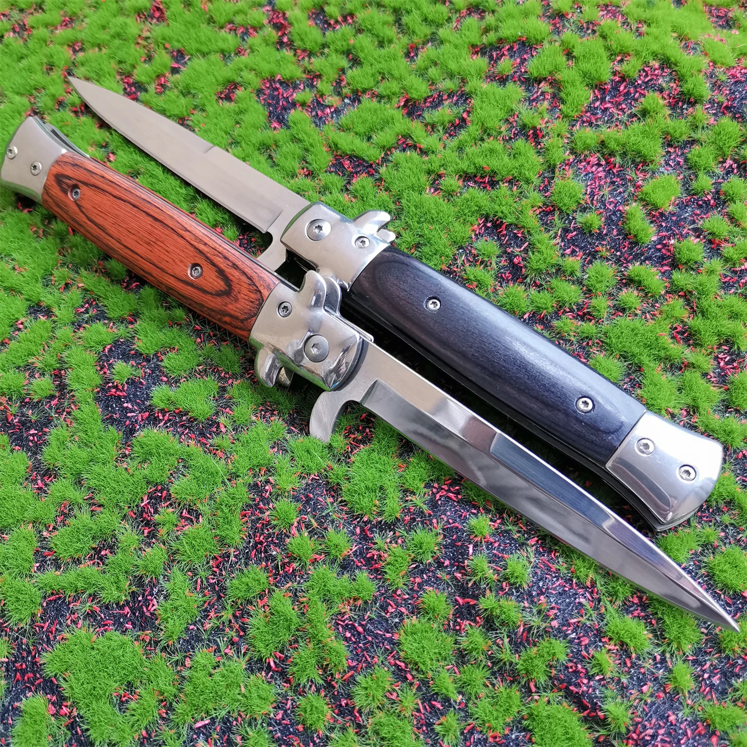 HighHardnessSharp8Cr15SteelBladeColorWoodHandleFoldingKnife