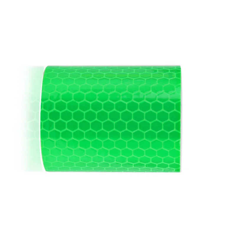 Рисунок 5 - Светоотражающая защитная лента для автомобиля