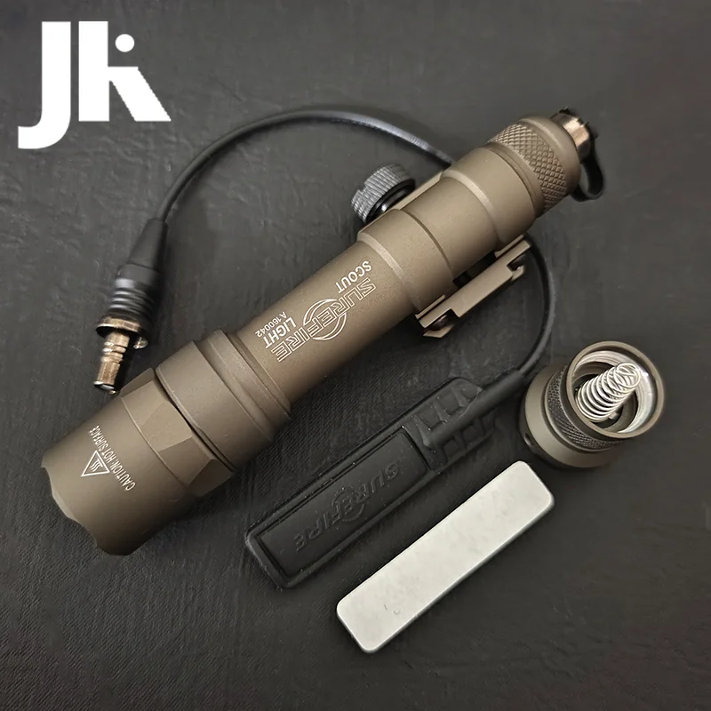 DE M600B light