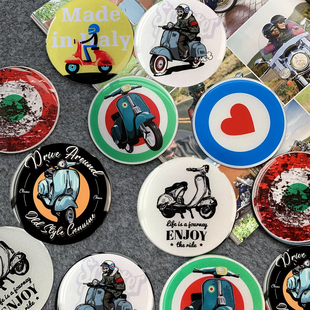 VESP ベスプ ステッカー Vespa WDステッカー-140 YEARS- | Vespaオフィシャルストア