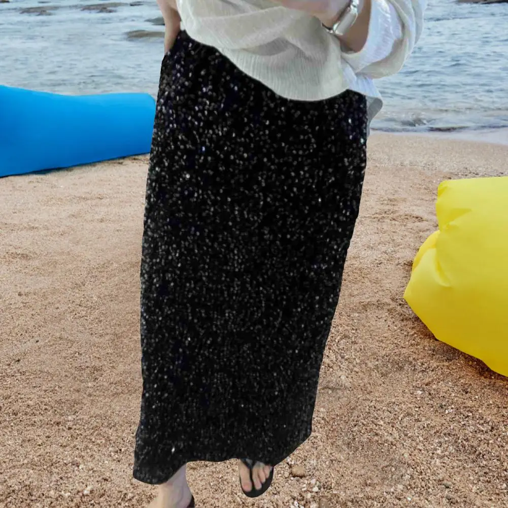 Рисунок 3 - Женская юбка миди с блестками