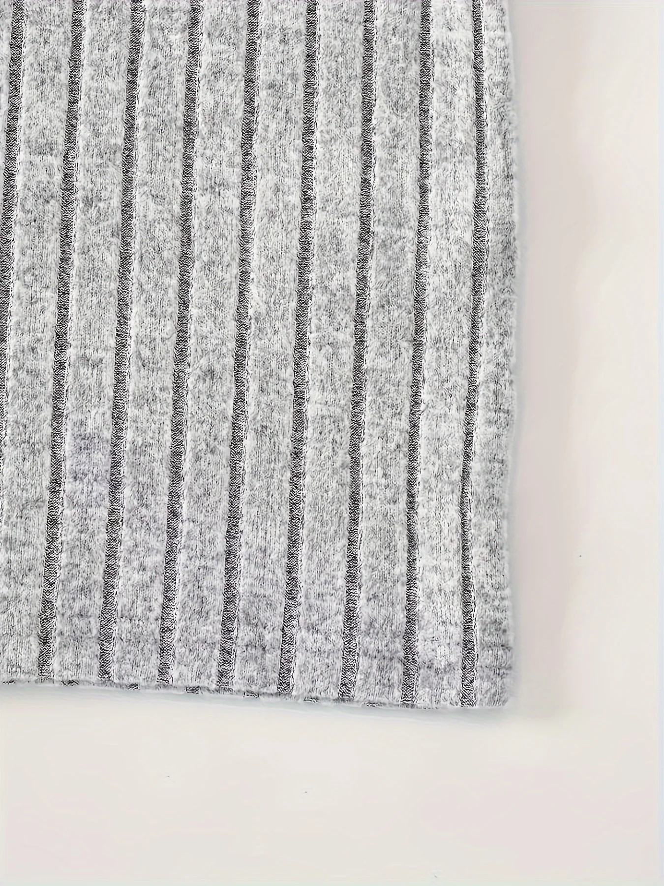 تنورة مخملية بغطاء للرأس مع فتحة مخملية للبنات ، ف...