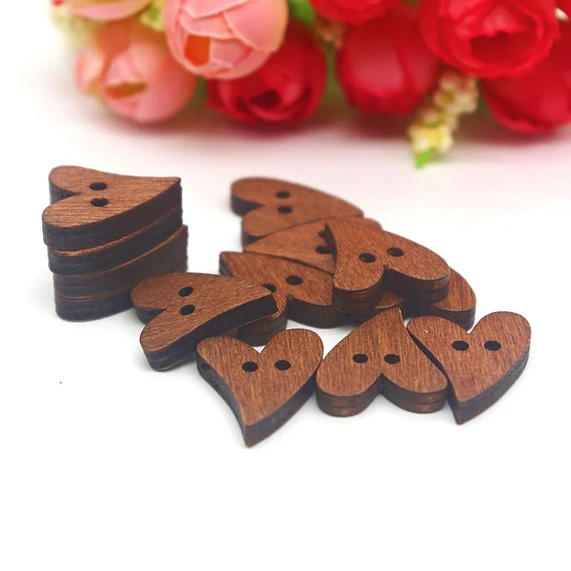100 Bottoni In Legno A Forma Di Cuore A 2 Fori - Per Cucito Fai Da Te, Abbigliamento, Scrapbooking, Decorazioni Artigianali - Rustici E Naturali