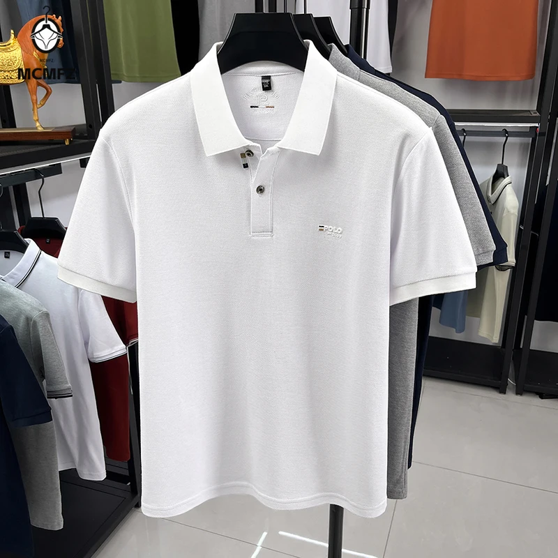 Polo da uomo in rete elasticizzata a maniche corte, con colletto sottile a bottone singolo, versatile per occasioni business casual e uso quotidiano. - immagine 4