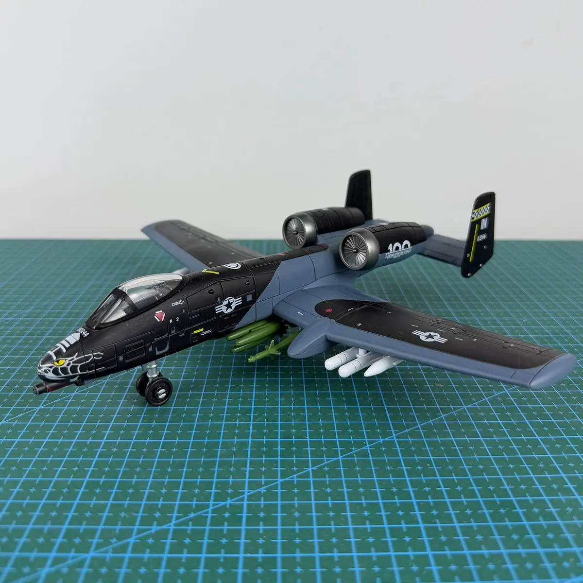 1:72 현대식 창의적인 군사용 YF-23 스텔스 블랙 위도우 전투기 무기 장난감 항공기 모델 조립 블록 장난감