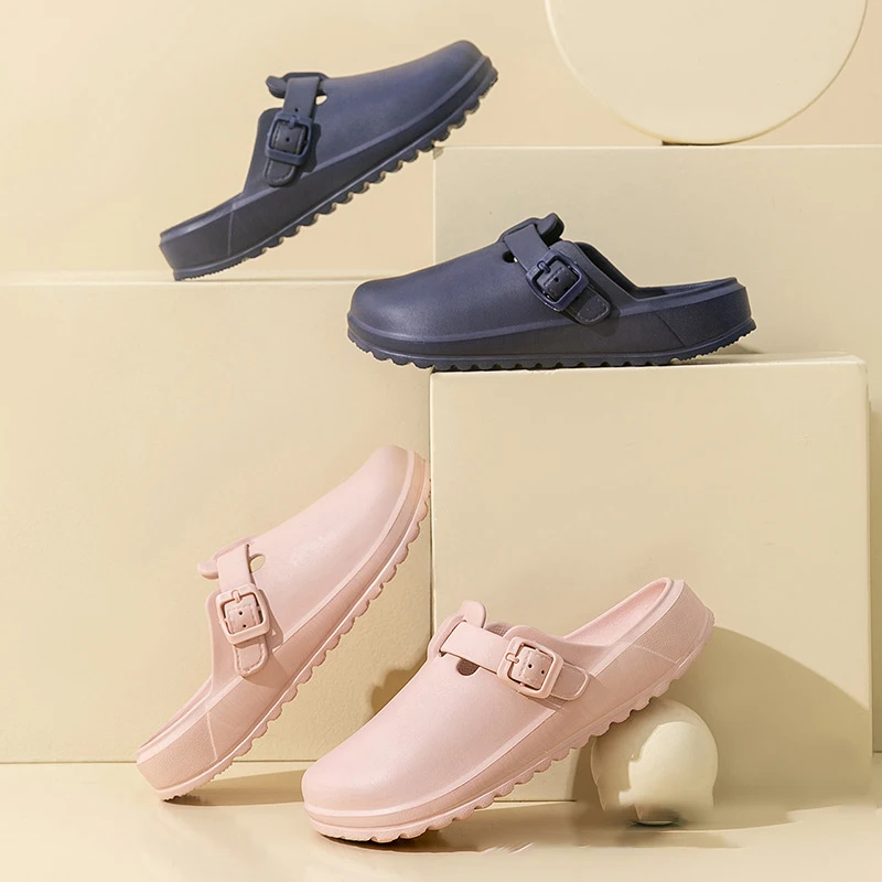 Surgical shoes for men and women breathable specialized protective clogs for doctors nurses and laboratory use sandals surgical shoes