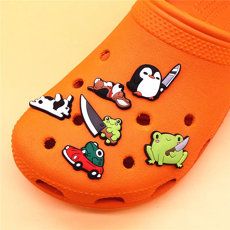 Shoe charms shoe decorations Single 1pcs Funny Frogs PVC Shoe Buckle Decorations Lazy Dog Knife Penguin Upper Charms Shoe Pins Accessory Fit Kids Gifts