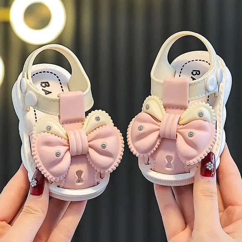 New Summer Aged 0-3 Cute Bow Rhinestone Baby Shoes For Girls Non-Slip Soft-Soled Children Toddler Kids Sandals With Covered Toes kids shoes,kids sandals,baby sandals