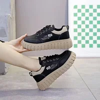 2024 Spring New Soft soled Sports Style Women's Versatile Board Shoes Thick soled Height Increasing Fashionable Casual Shoes 2