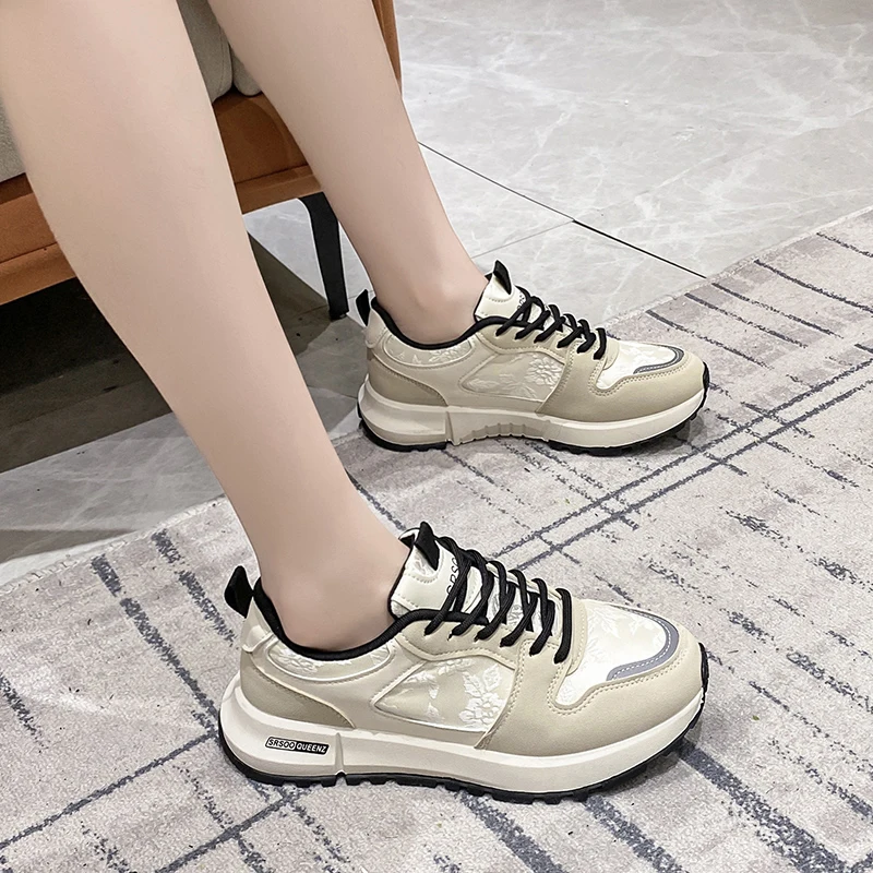 Women's Causal Sneakers Summer Shoes Woman Fashion Breathable Lace Up Sports Shoes for Women Platform Walking Designer Shoes