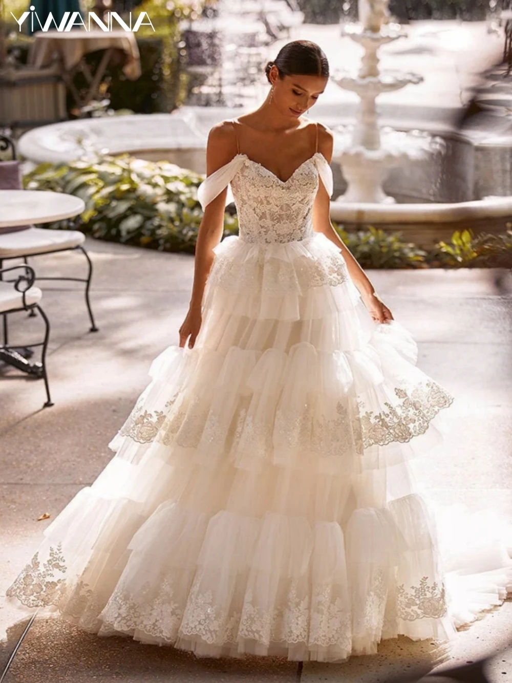 

Graceful Off The Shoulder Wedding Dress Classic Lace Appliques Bride Robe Vintage A-line Tiered Long Bridal Gown Robe De Mariée