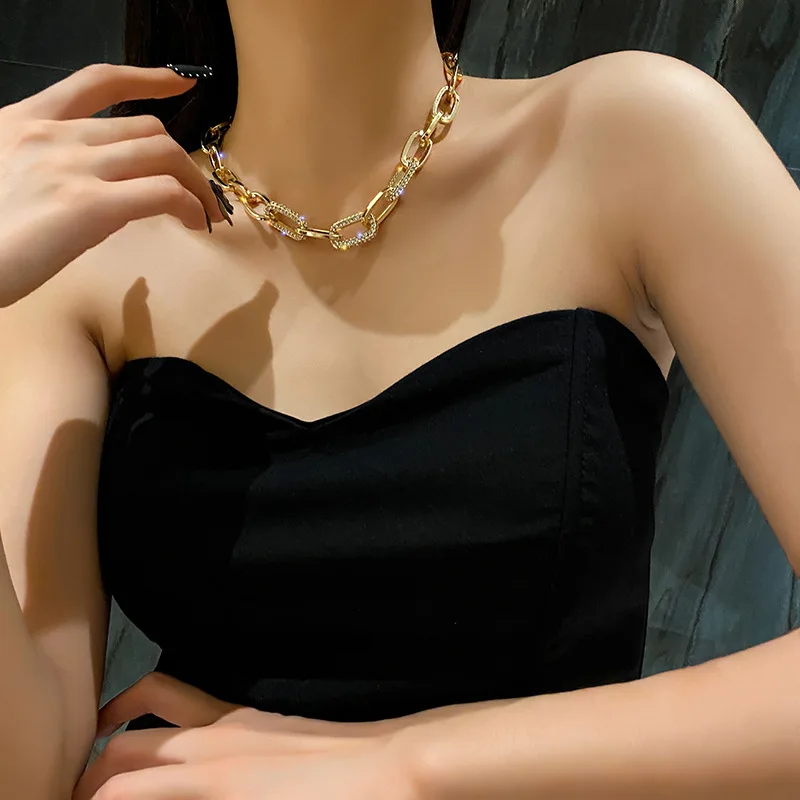 

Metal Thick Chain Necklace 2023 New Women's Internet Red Light Luxury Clavicle Chain Neck Chain Personality Sweater Chain