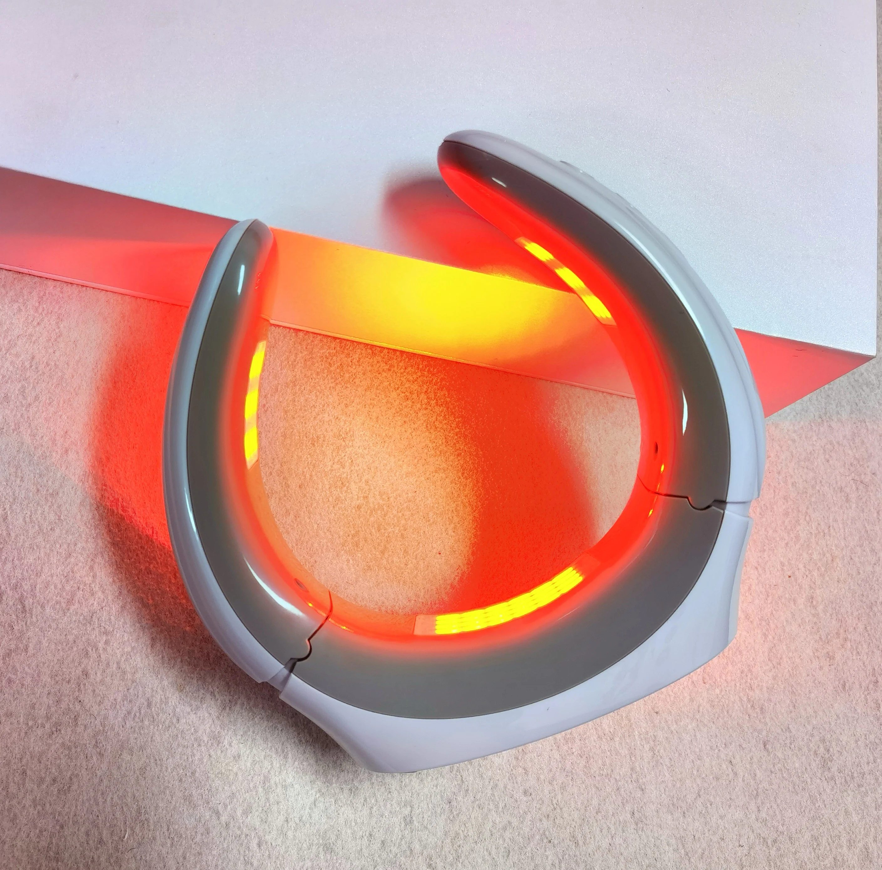 

Портативный мини-массажер для шеи и спины