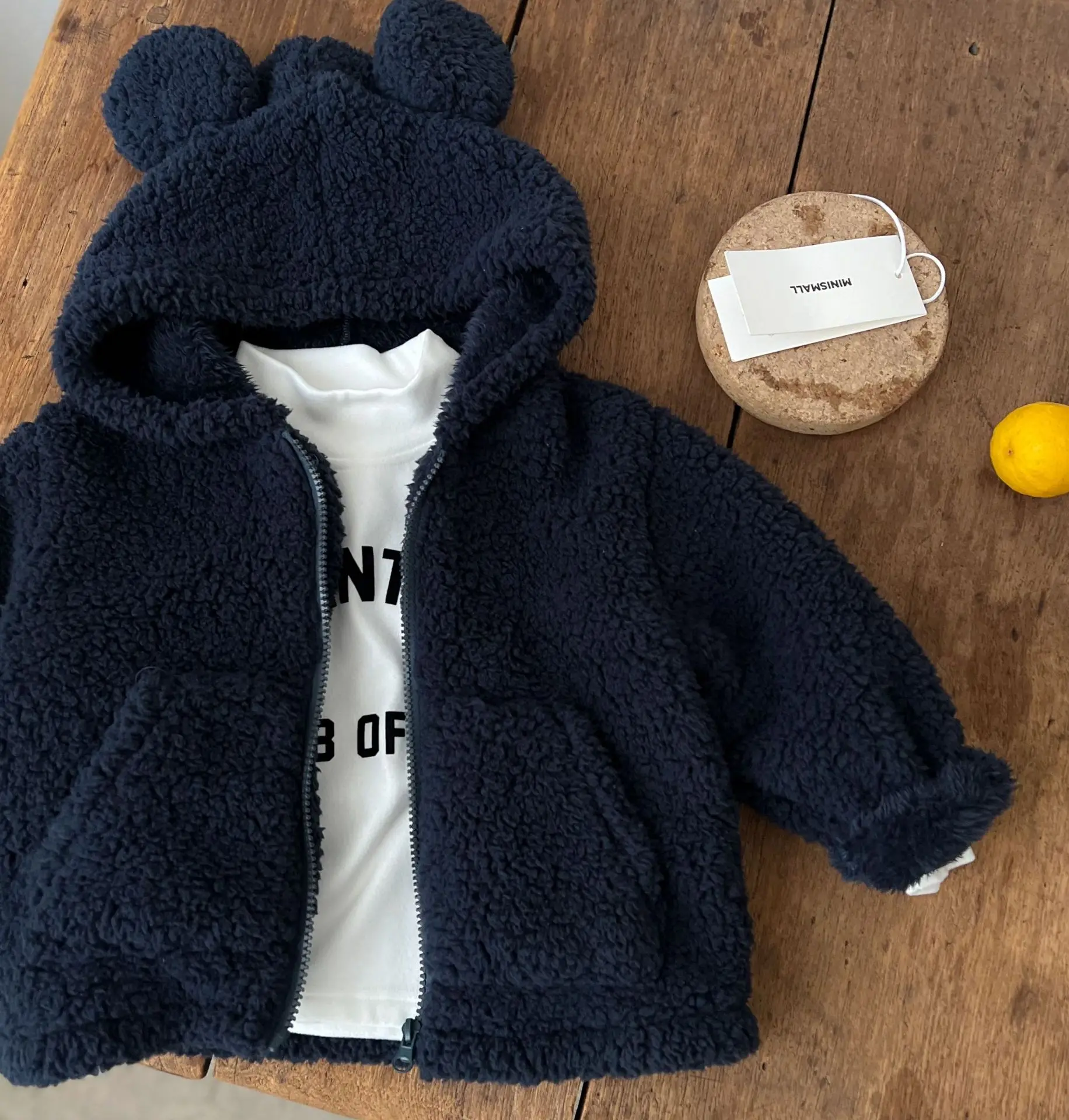 Jacket detail 6