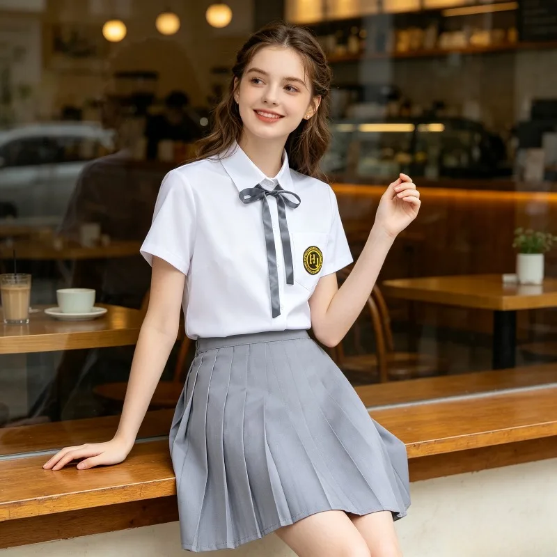 클래식 배지 유니폼, 흰색 셔츠, 대학 스타일 교복, 학급 유니폼 세트, 회색 주름 스커트, 여학생 캠퍼스 의상