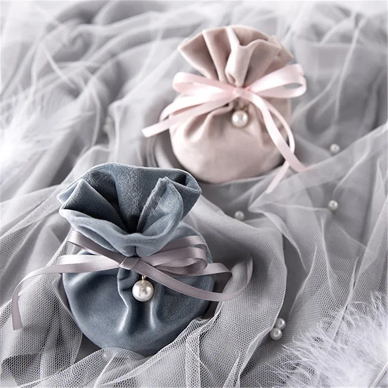 

10/20/50pcs Blue Velvet Candy Bag Wedding Gifts For Guests Pink Red Cloth Sweets Box with Pearl Ribbon Souvenir Party Favors