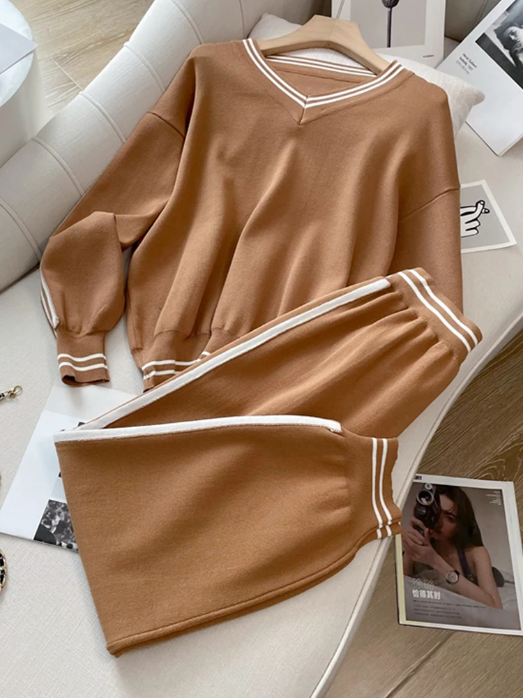 

Casual Sports Knitted Suit Women Autumn 2023 Korean Fashion Streetwear Simple V-Neck Pullover Elastic waist Pants Two Piece Sets