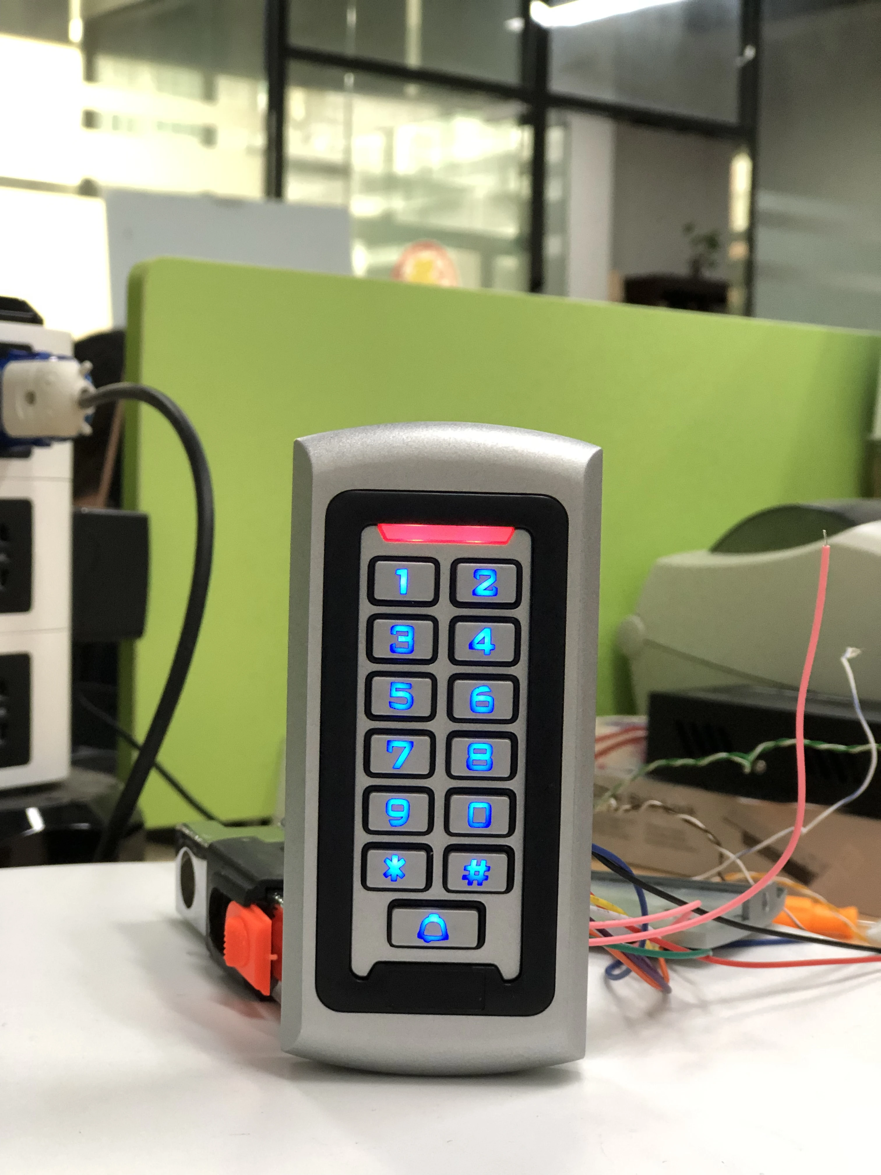 125Khz RFID Reader Standalone Access Control Keypad 2000 User Access Control Sys