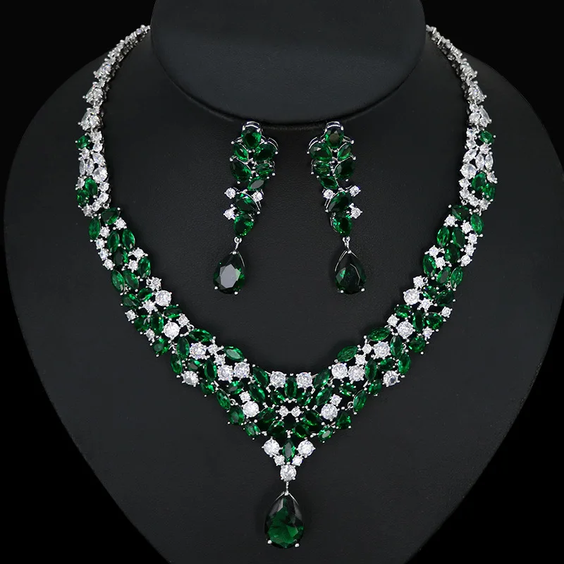 

Stylish Charm Water Drop Cubic Zirconia Pendant Necklace Earrings Set Luxury Women's Sets for Banquet Wedding Accessories