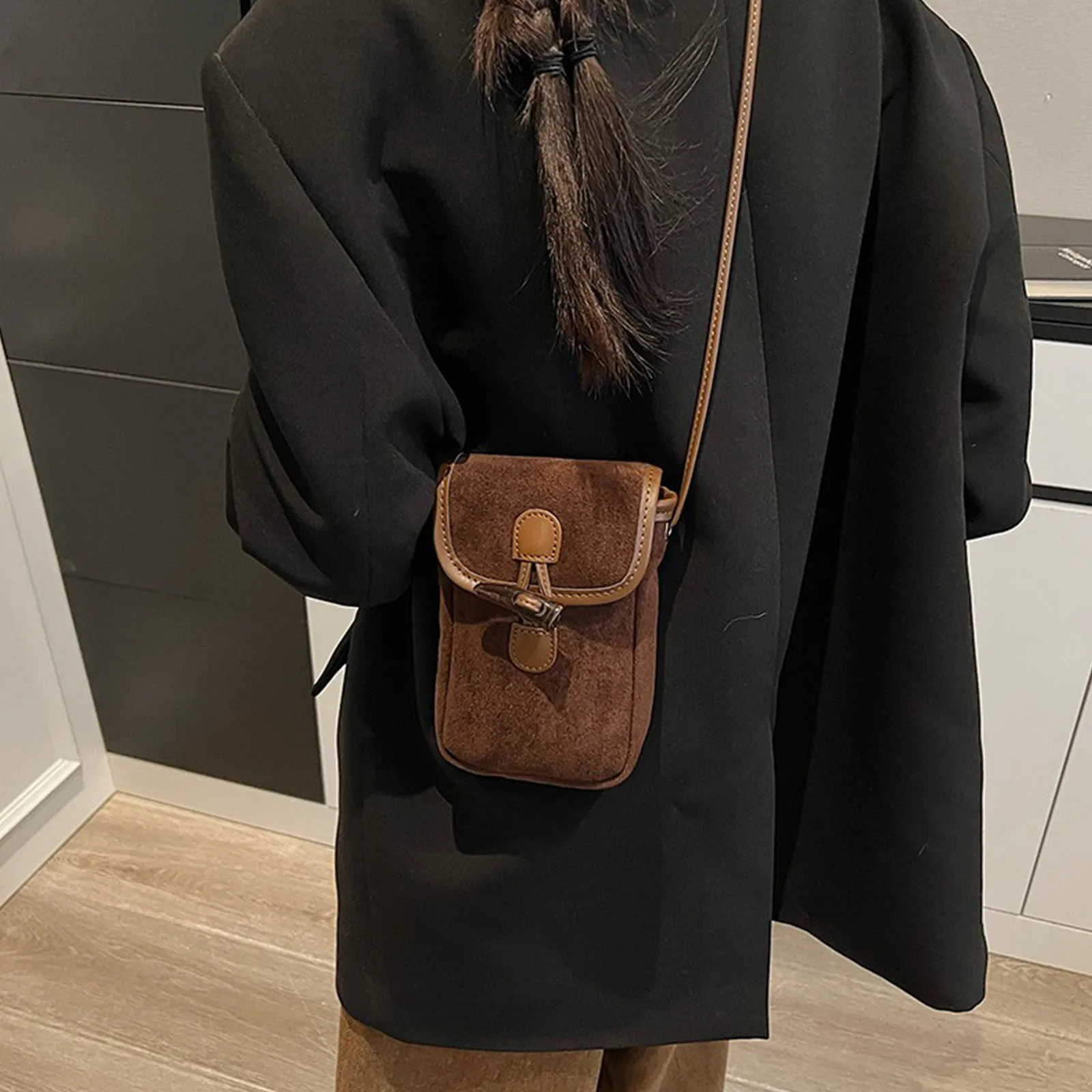 Faux Suede Shoulder Bag Cow Horn Buckle Underarm Bag Vintage Crossbody Bag for Women Shopping Travel