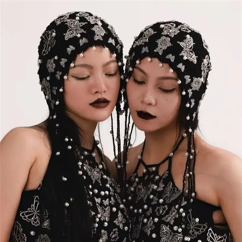 Straßenmode, personalisierte Schmetterlingsdekoration aus Metall, lange Quaste, handgefertigter Retro-Ethno-Stil, ausgehöhlte gestrickte Zehenkappe