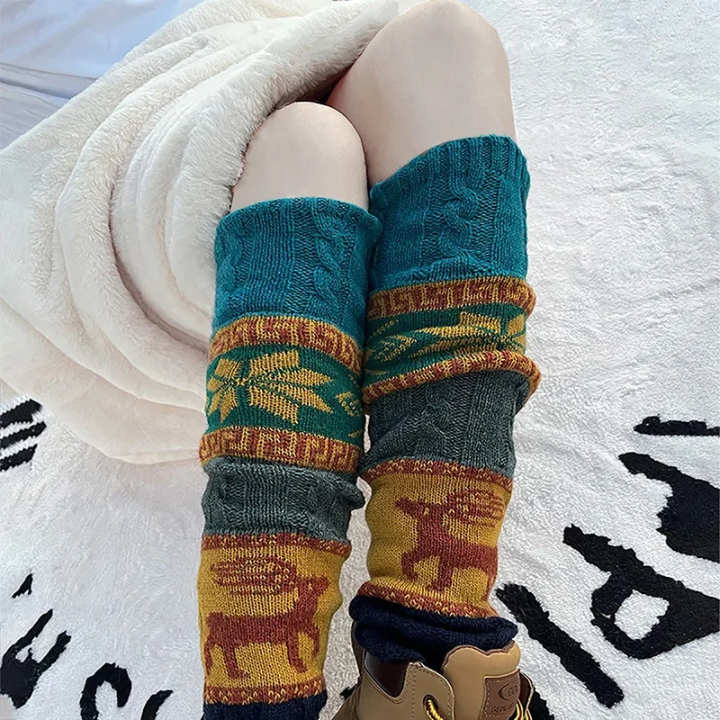 Herbst und Winter Twist Schneeflocke Hirsch Weihnachtssocken Gestrickte Knieschützer Wolle Stapelsocken Beinwärmer Oberschenkelhohe Socken – Detail 9
