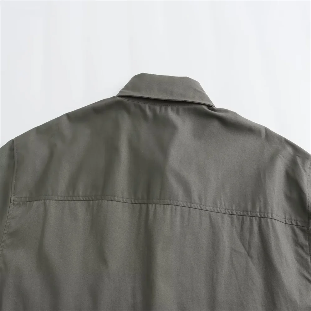 Autumn New Women's Wear Design Sense: A Small Number Polo Neck Loose Windbreaker Fabric Short Shirt 4432029