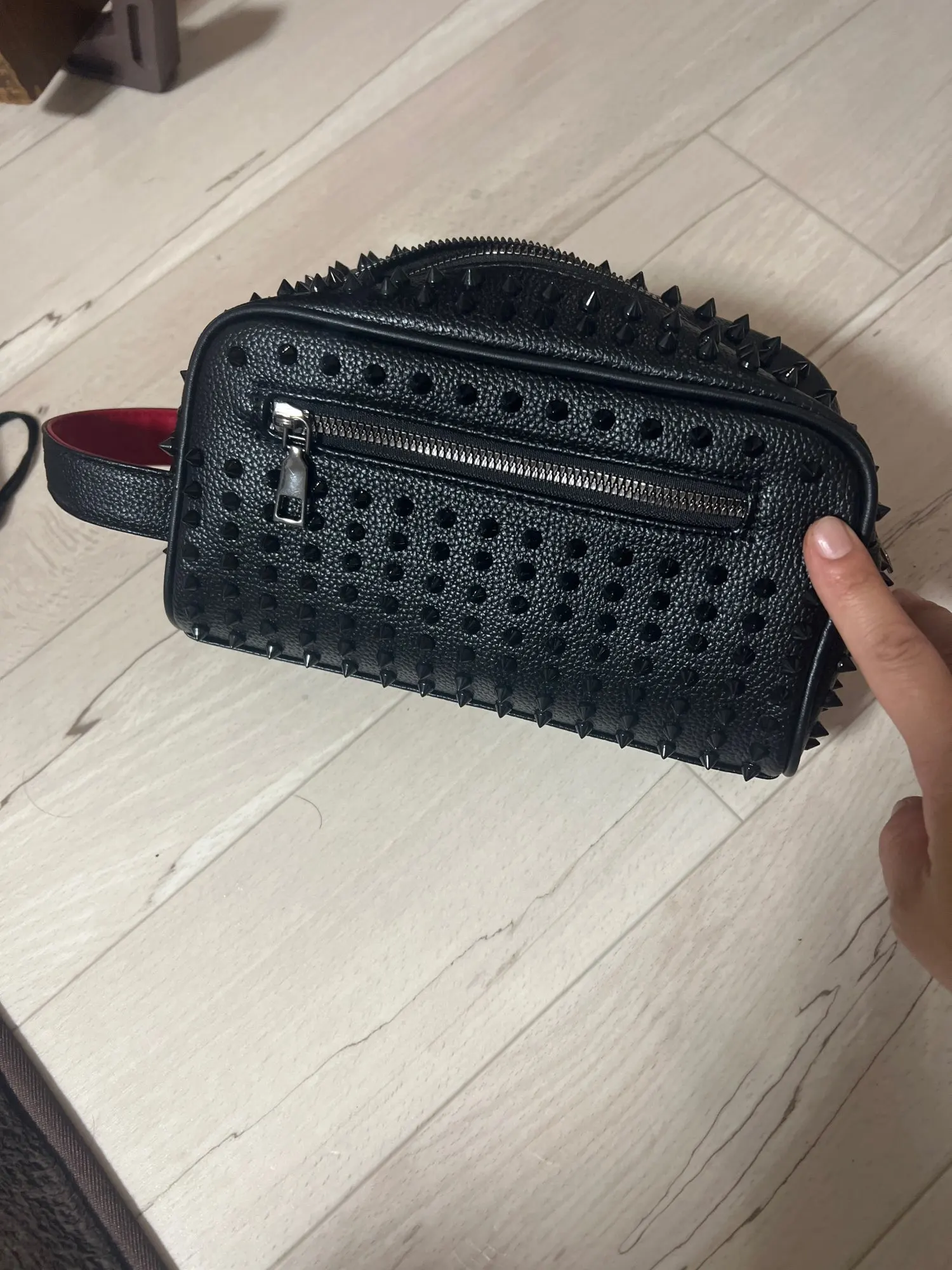 The Midnight Lux Toiletry